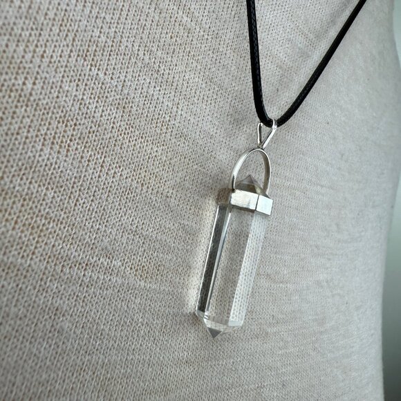 Quartz Pendant Necklace New Black Cord 22" - Picture 3 of 5